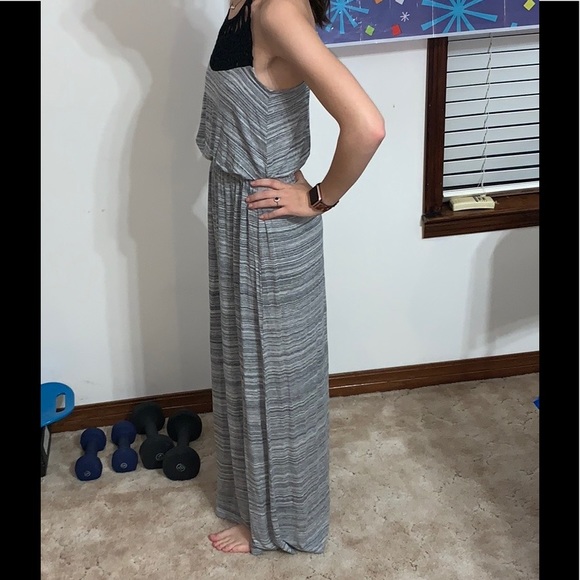 🆕⭐️Maxi Sundress🏖Gray w/Black Stretch Crochet🔆 - Picture 6 of 9